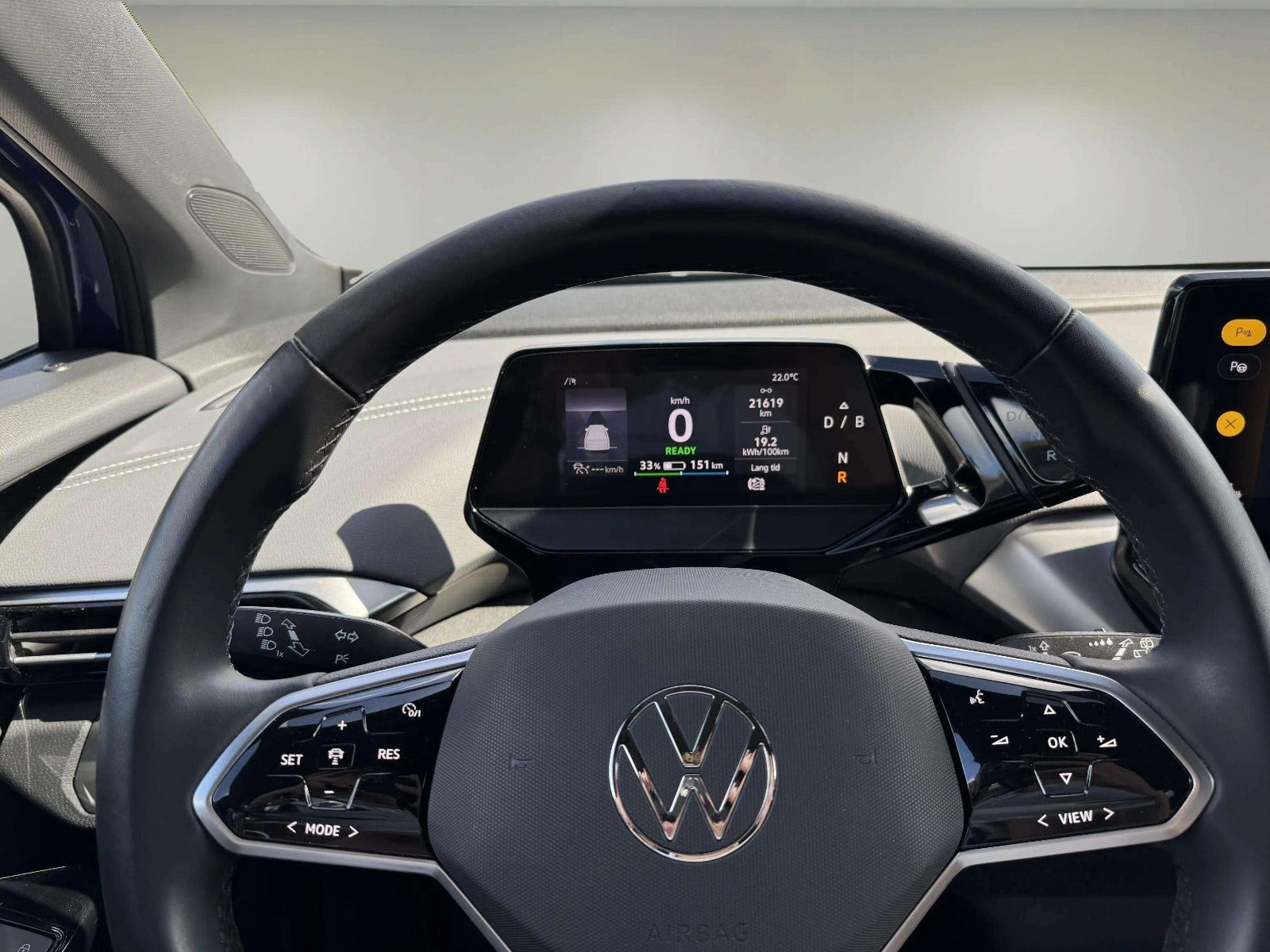 Blå VW ID.4 fra 2023
