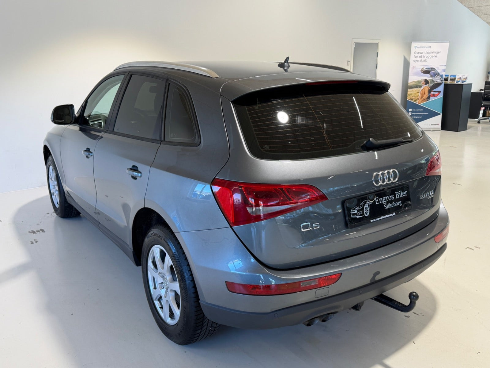 Grå Audi Q5 fra 2012