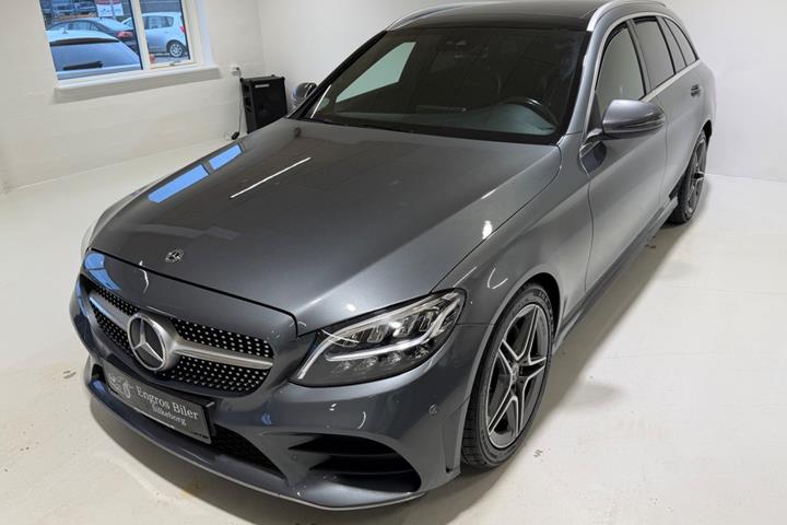 Grå Mercedes C220 d fra 2019