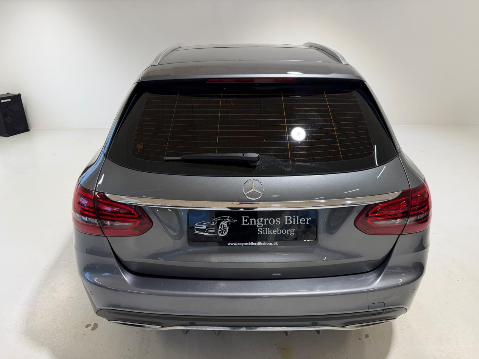 Grå Mercedes C220 d fra 2019