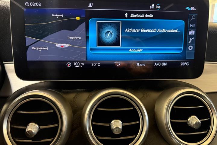 Grå Mercedes C220 d fra 2019