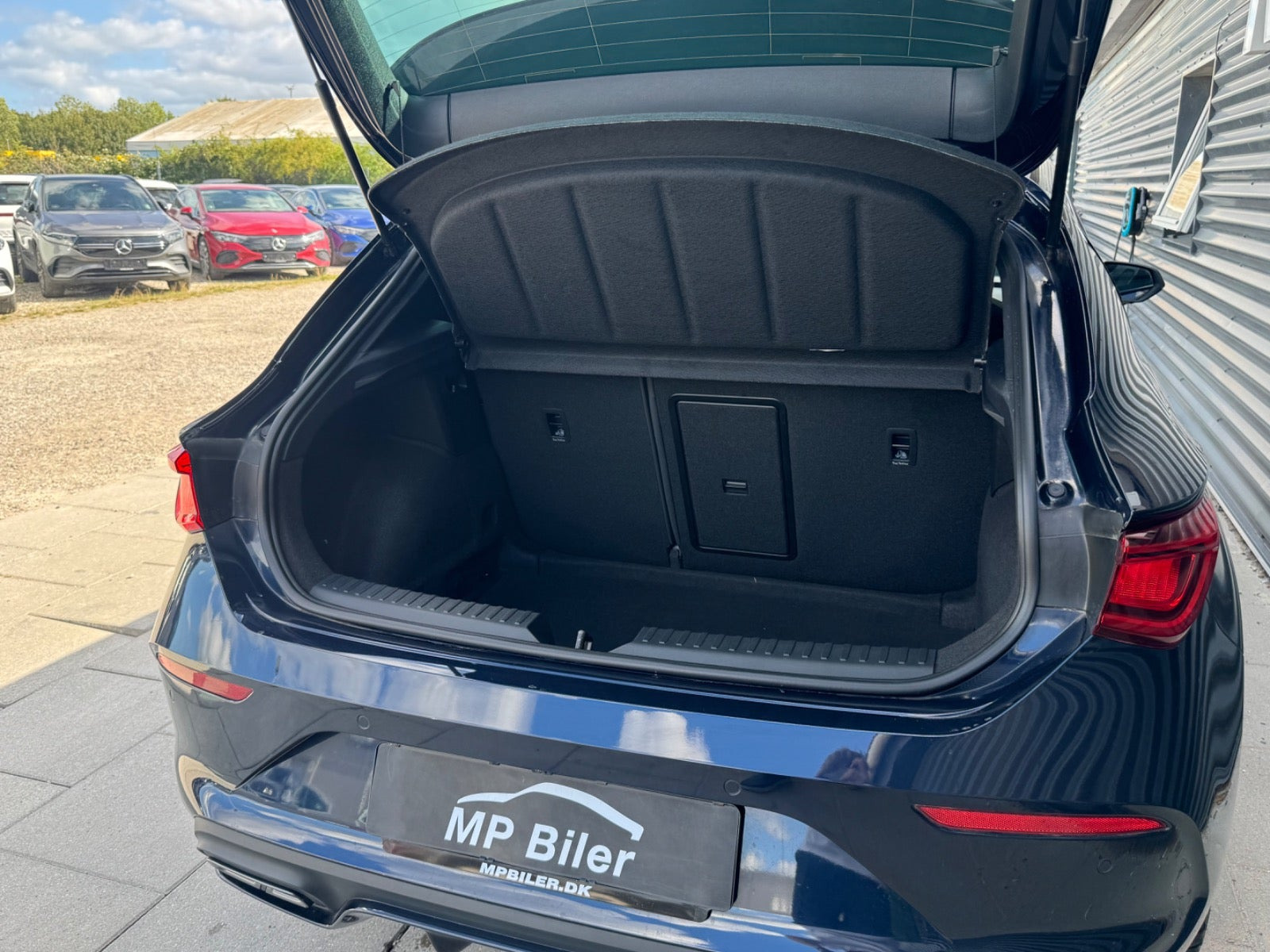 Blå Seat Leon fra 2023