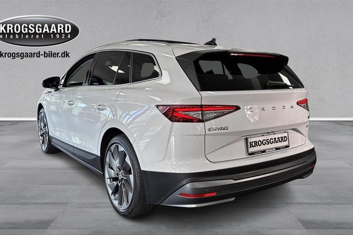 Hvid Skoda Enyaq fra 2021