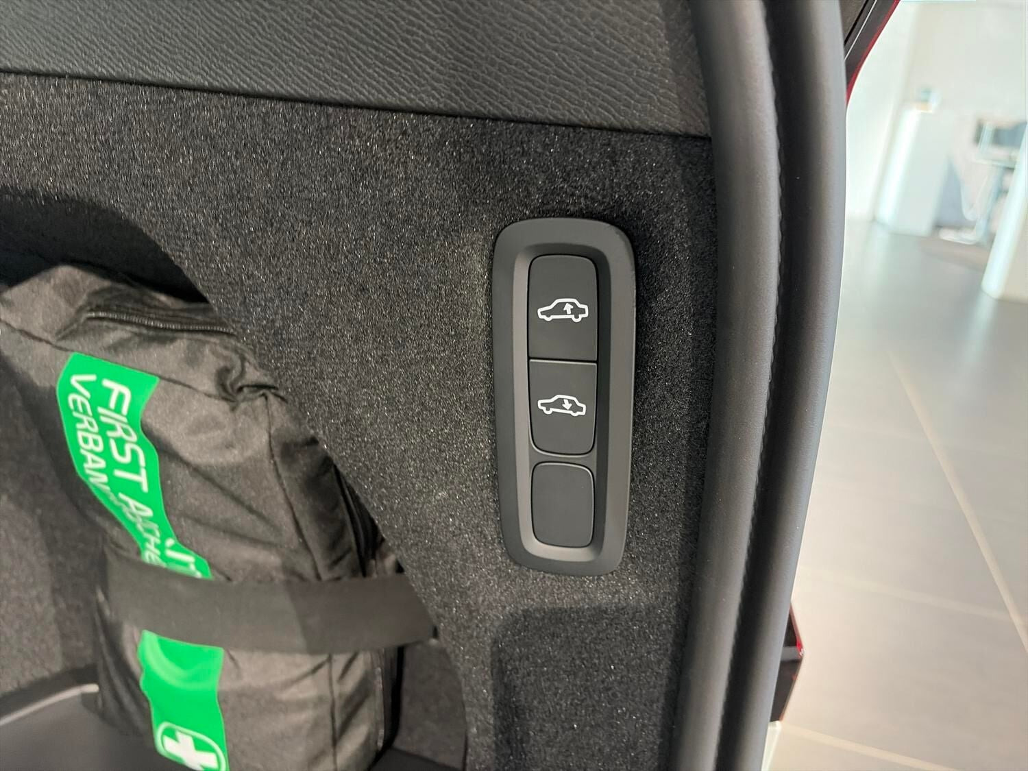 Hvid Volvo XC90 fra 2026