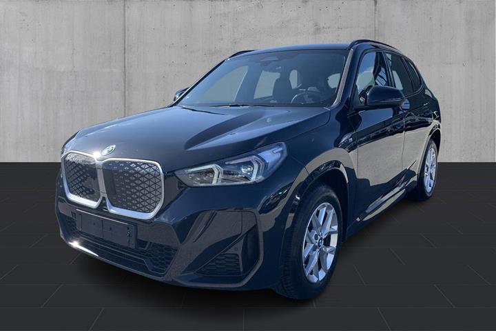 Sort BMW iX1 fra 2025