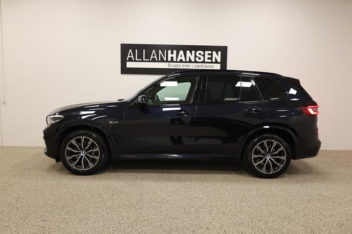 Sort BMW X5 fra 2022