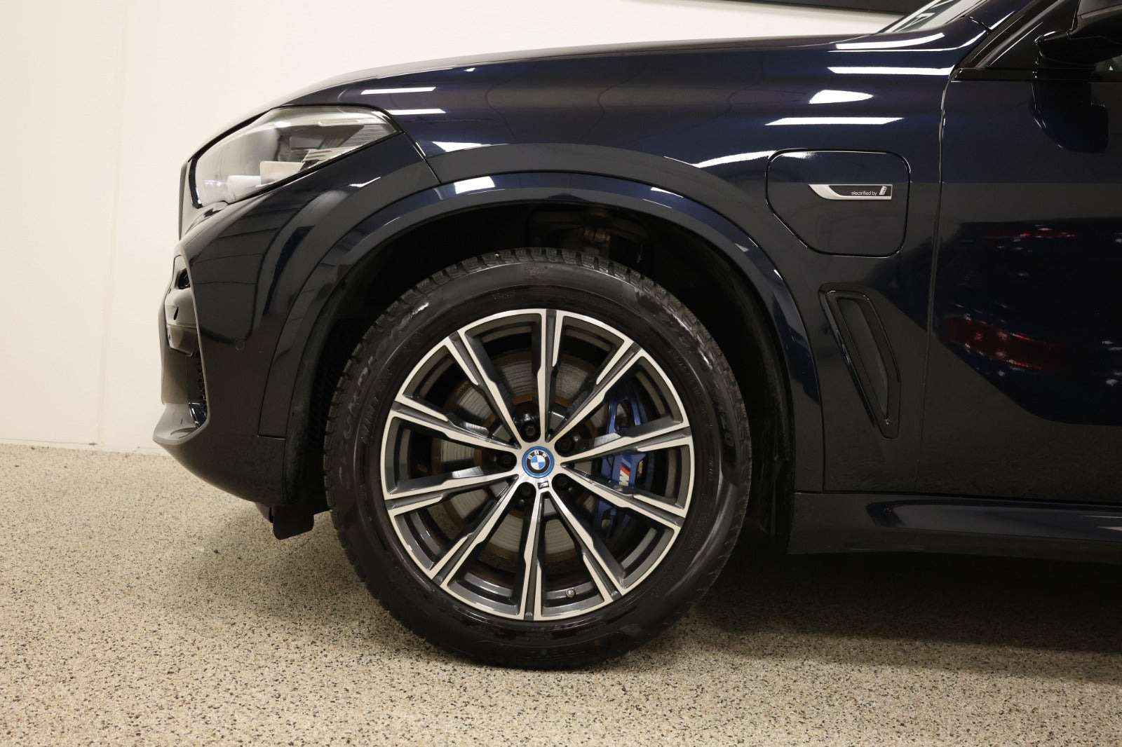 Sort BMW X5 fra 2022