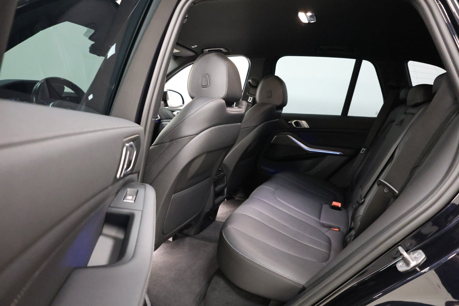 Sort BMW X5 fra 2022