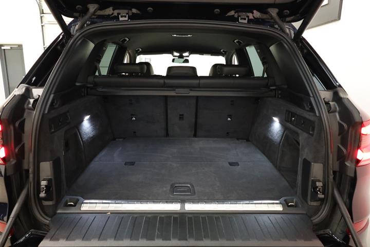 Sort BMW X5 fra 2022