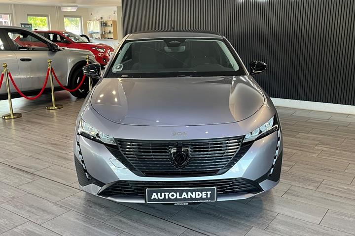 Grå Peugeot E-308 fra 2025