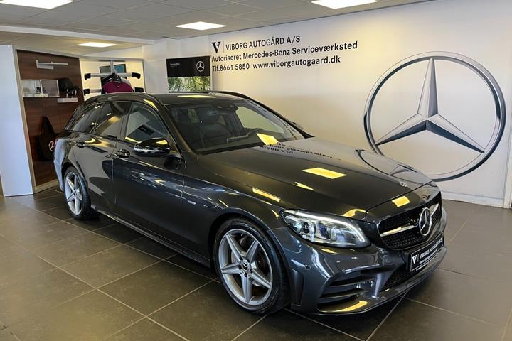 Grå Mercedes C220 d fra 2021