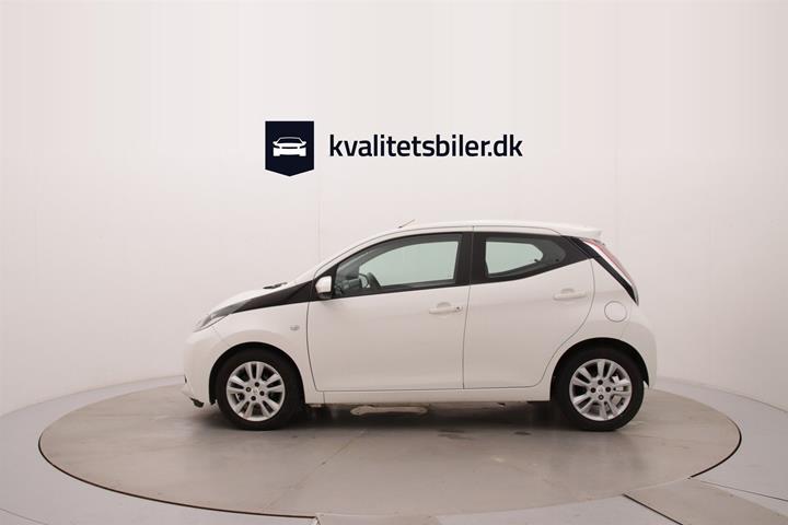 Hvid Toyota Aygo fra 2017