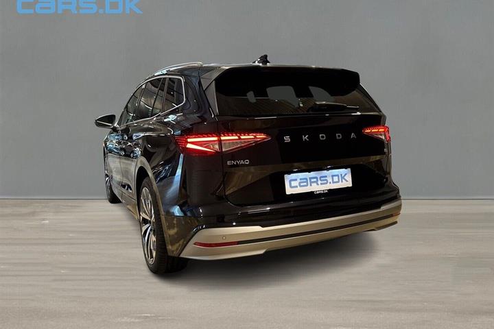 Sort Skoda Enyaq fra 2026