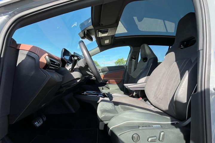 Grå VW ID.4 fra 2021
