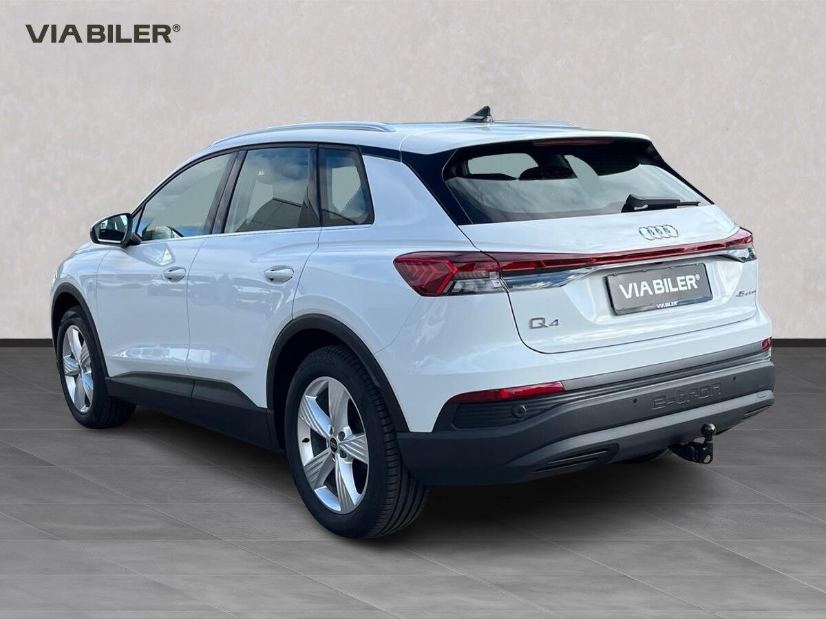 Hvid Audi Q4 fra 2026