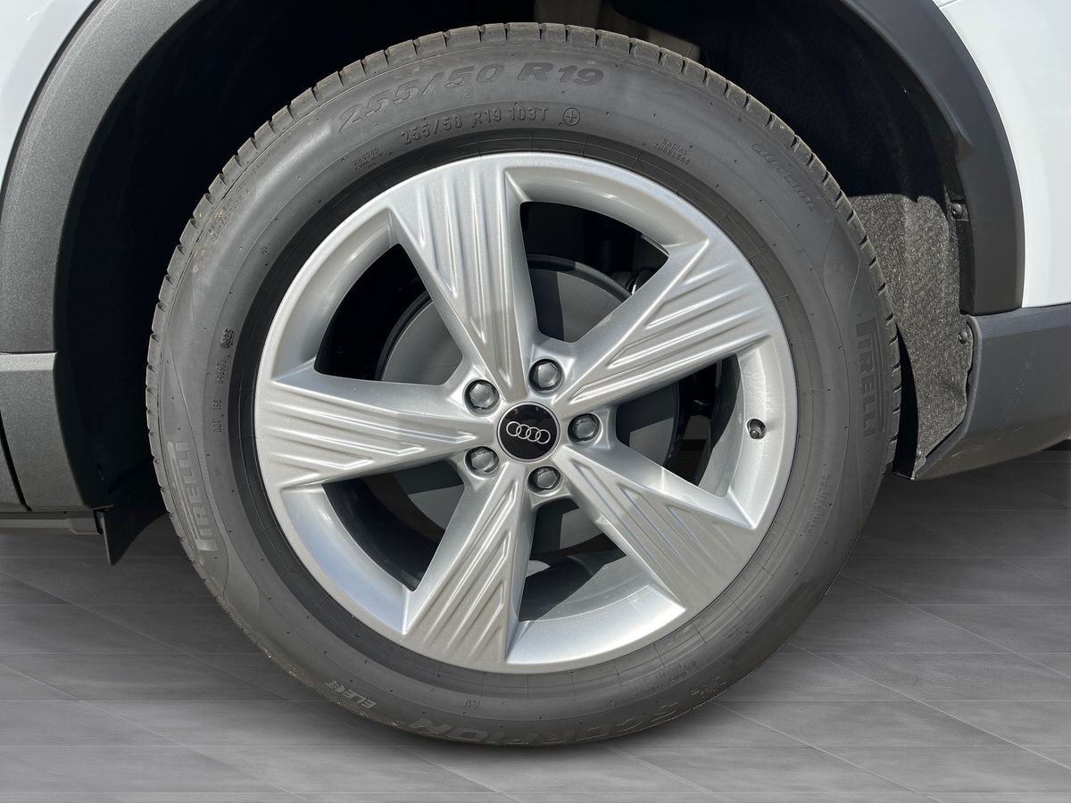 Hvid Audi Q4 fra 2026