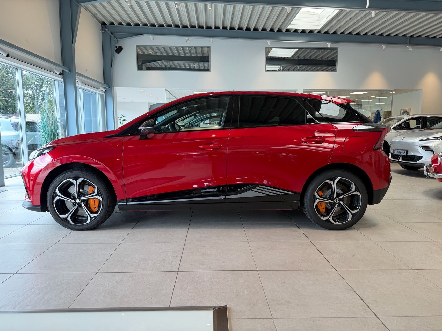 Rød MG MG4 Electric fra 2026