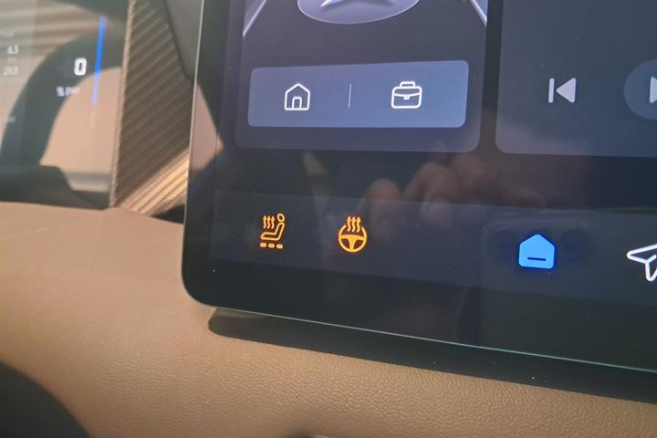 Rød MG MG4 Electric fra 2026