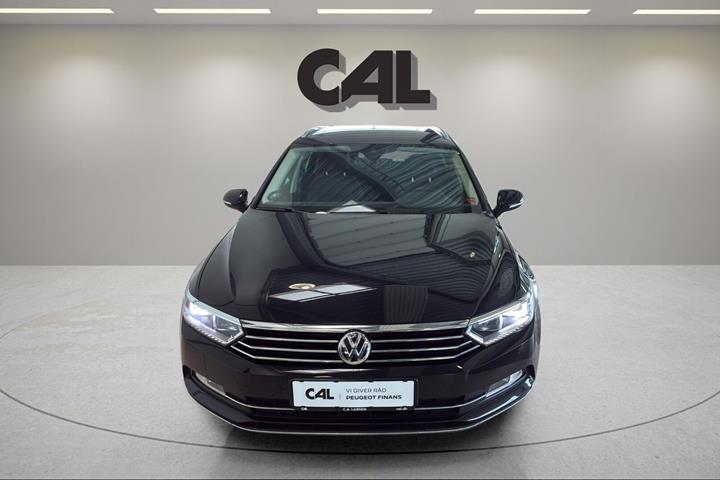 Sort VW Passat fra 2018