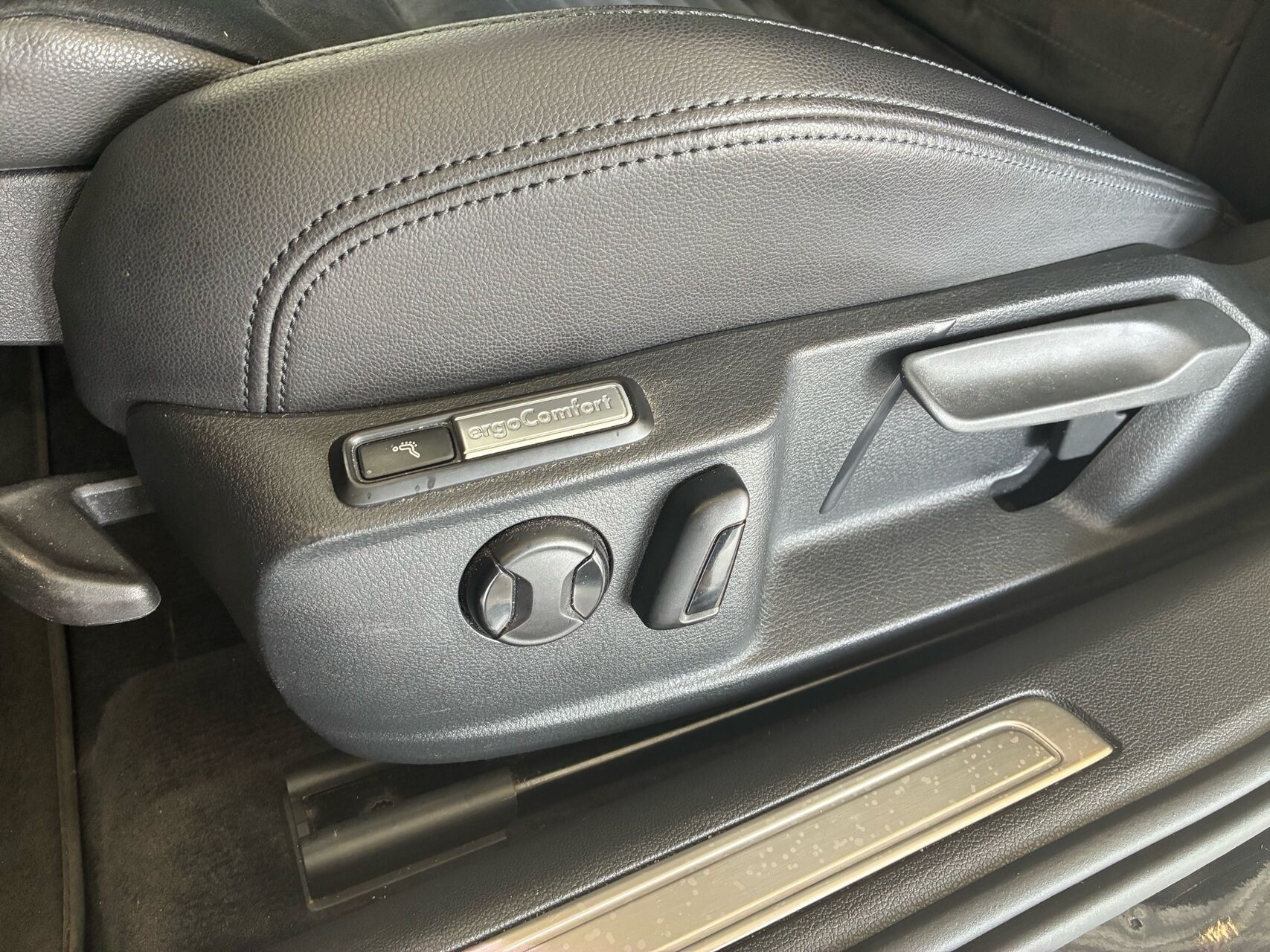 Sort VW Passat fra 2018
