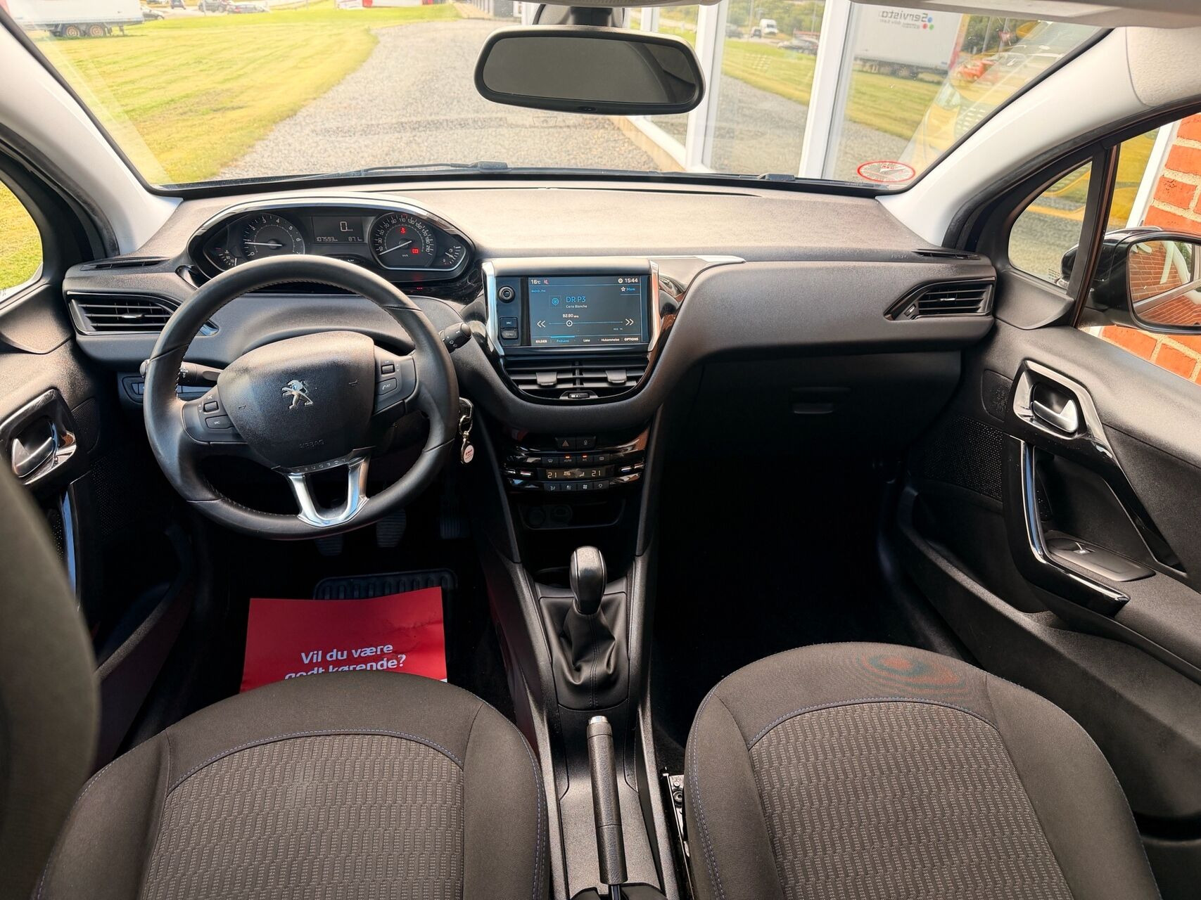 Blå Peugeot 208 fra 2018