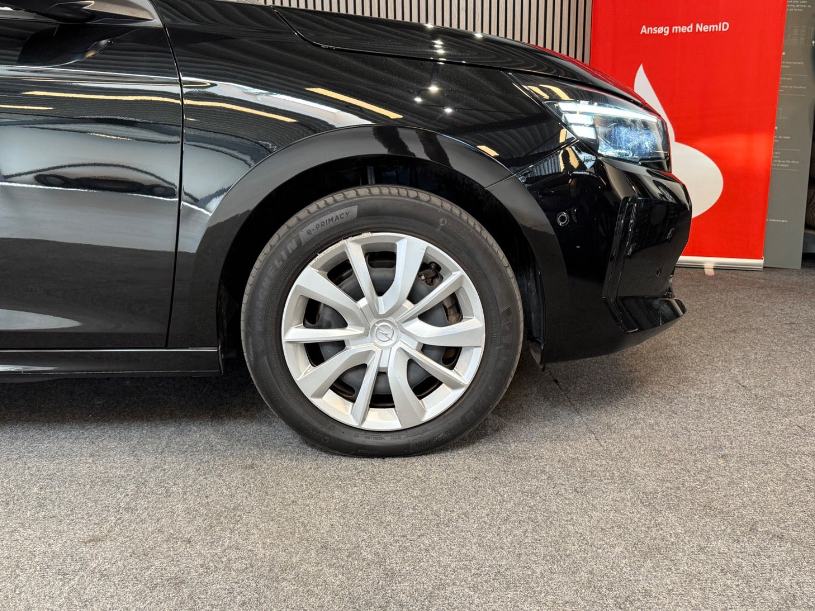 Sort Opel Corsa-e fra 2024