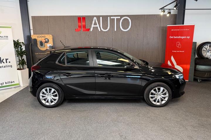 Sort Opel Corsa-e fra 2024
