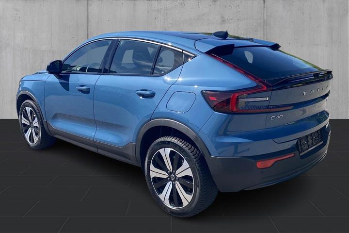 Blå Volvo C40 fra 2023