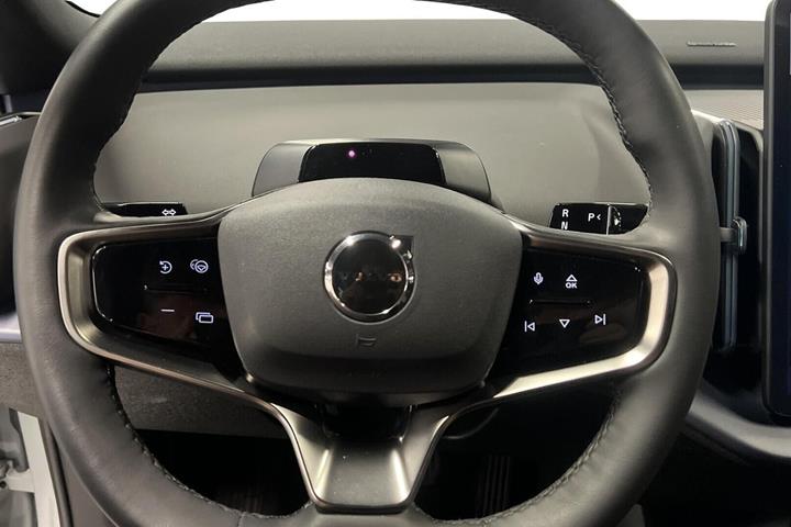 Grå Volvo EX30 fra 2024