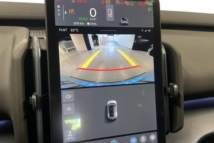 Grå Volvo EX30 fra 2024