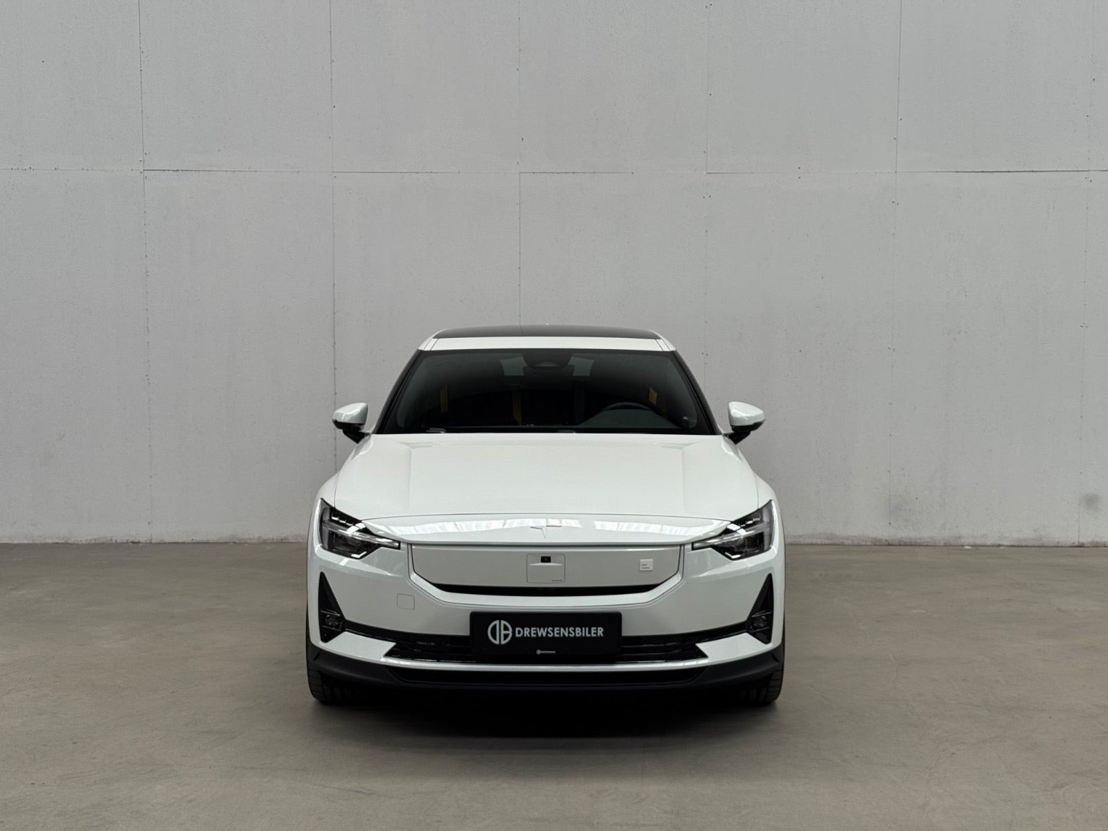 Hvid Polestar 2 fra 2025