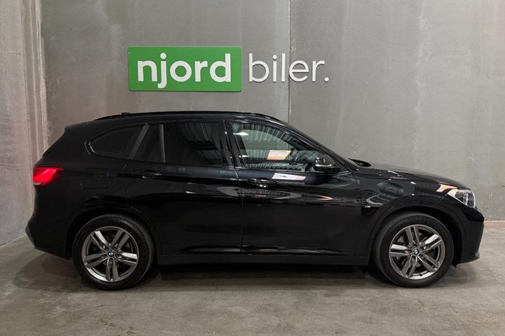 Sort BMW X1 fra 2021