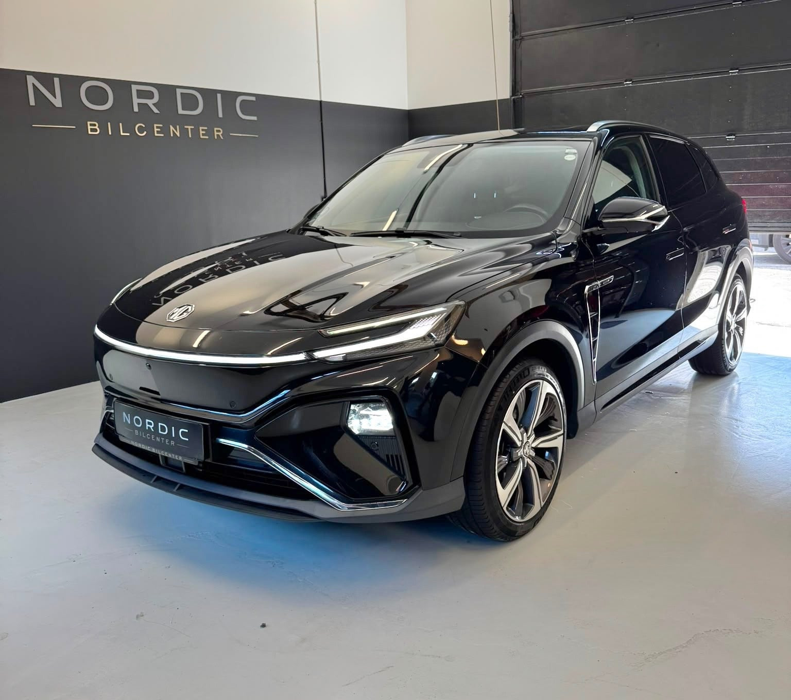 MG Marvel R Luxury