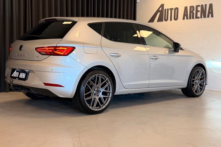 Sølv Seat Leon fra 2017