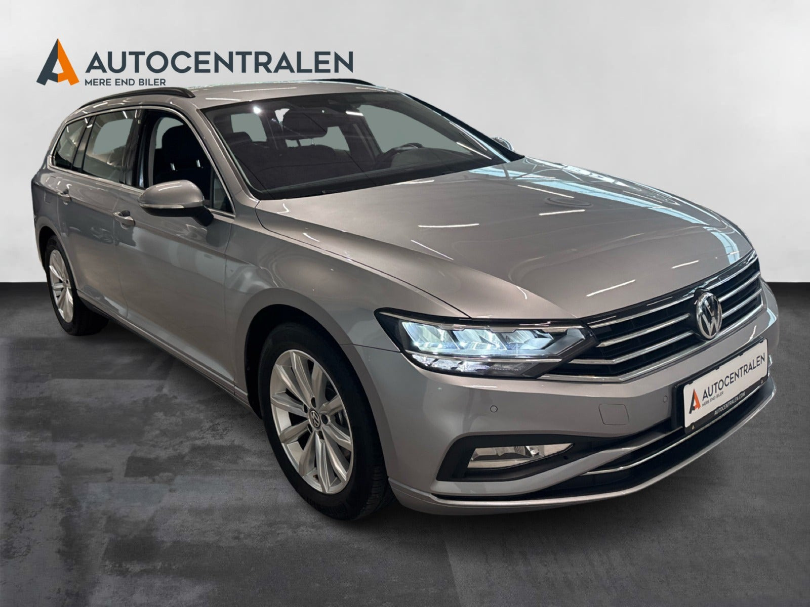 Sølv VW Passat fra 2020