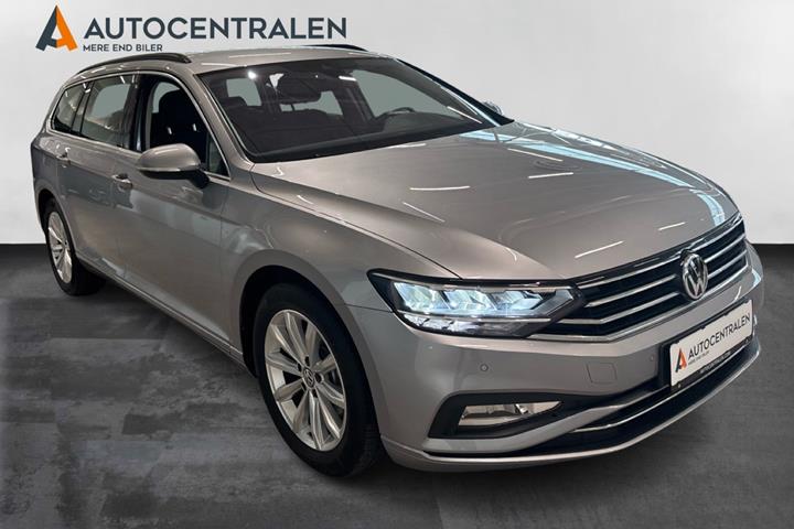 Sølv VW Passat fra 2020