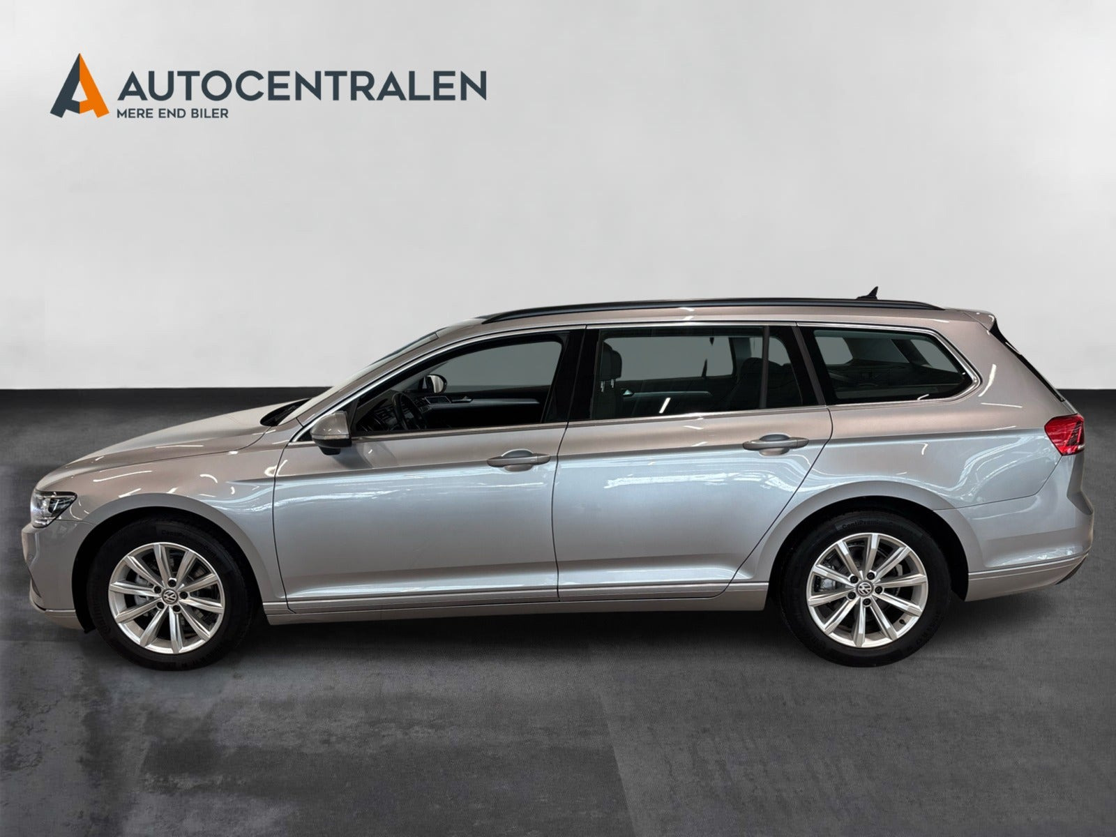 Sølv VW Passat fra 2020