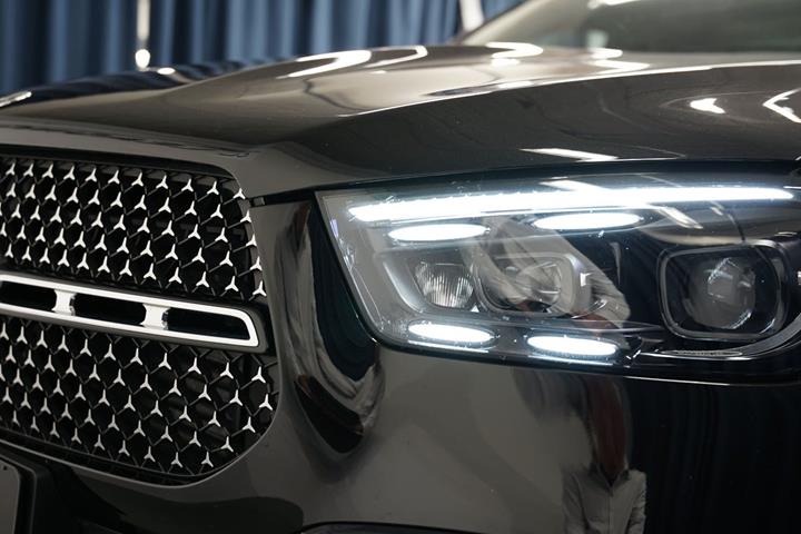 Sort Mercedes GLE350 de fra 2024