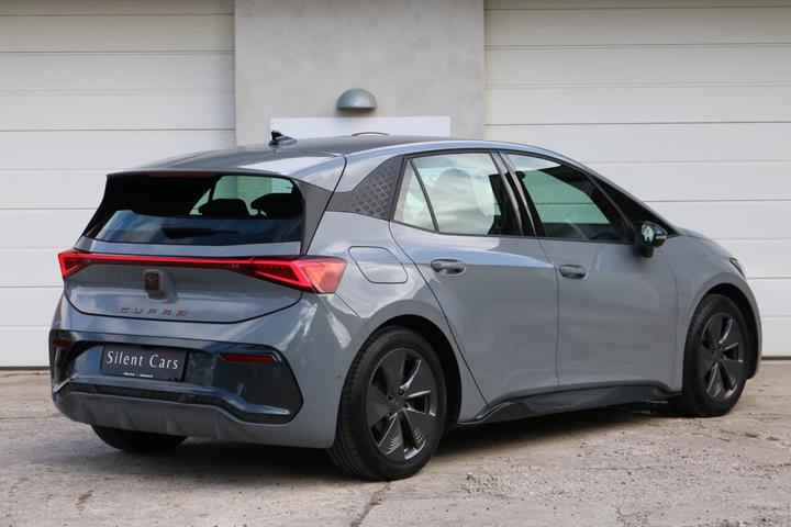 Grå Cupra Born fra 2022