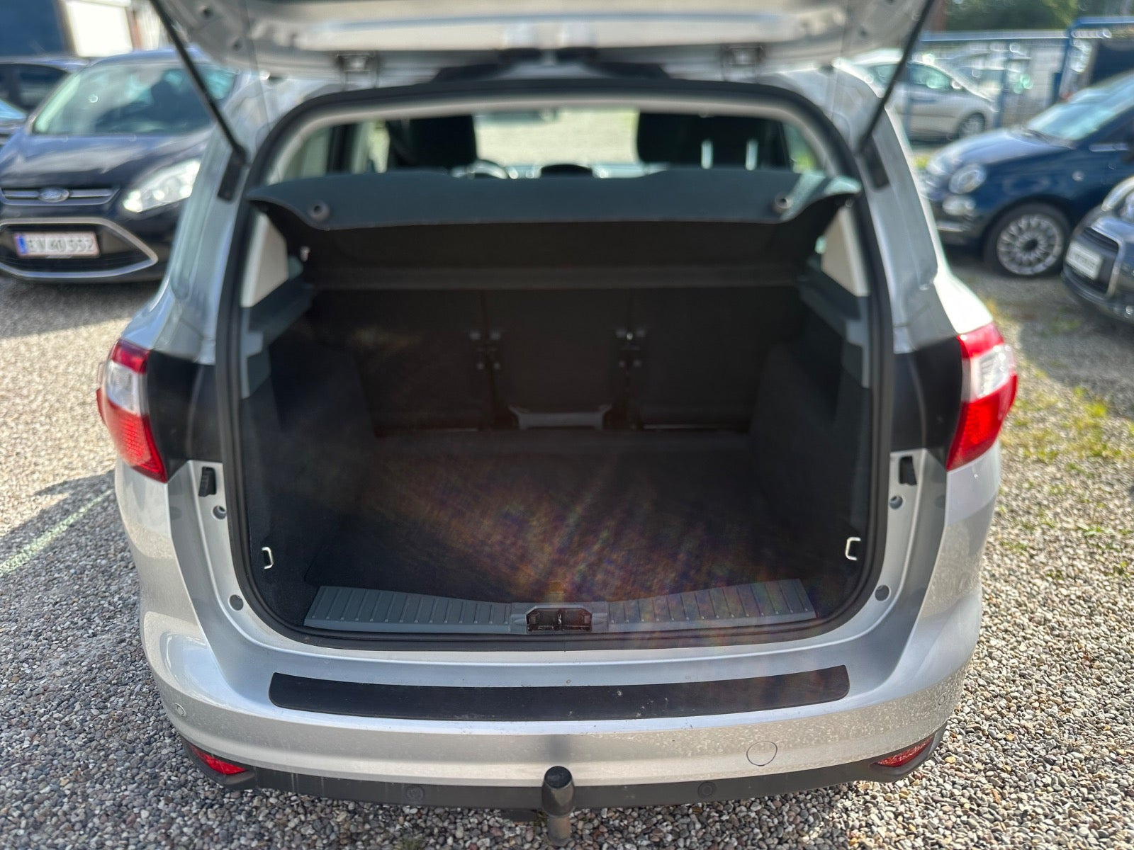 Sølv Ford C-MAX fra 2014