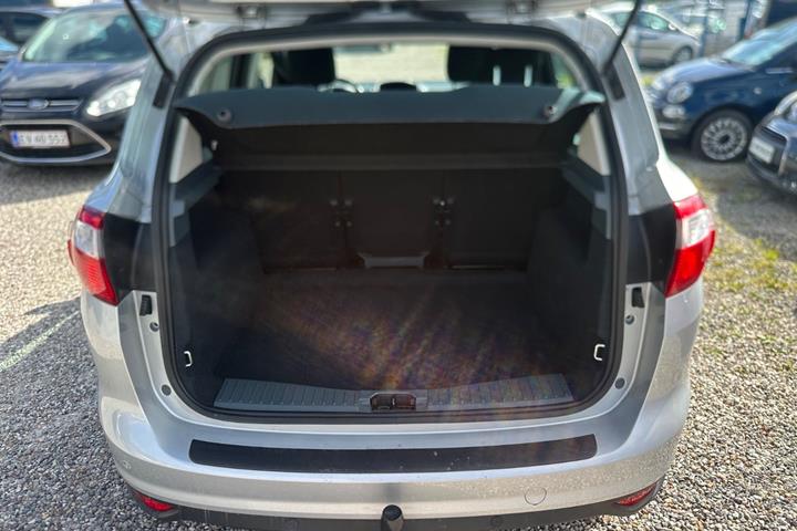 Sølv Ford C-MAX fra 2014