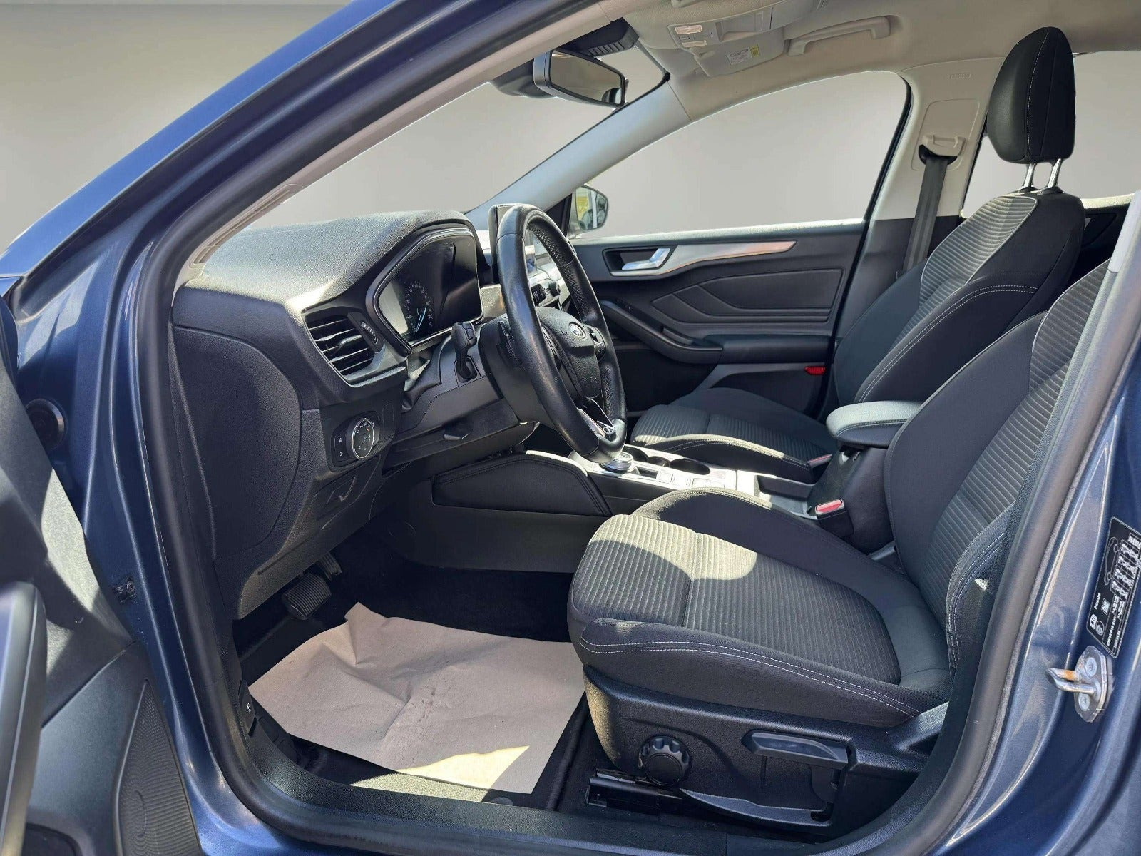 Blå Ford Focus fra 2020
