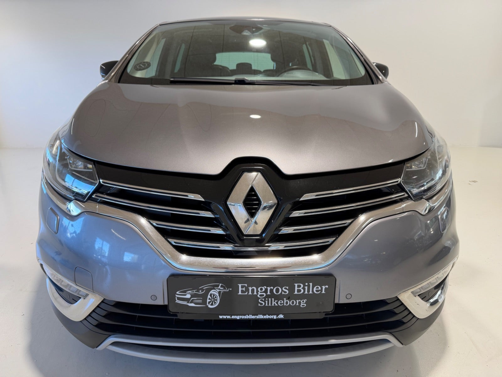 Grå Renault Espace fra 2015