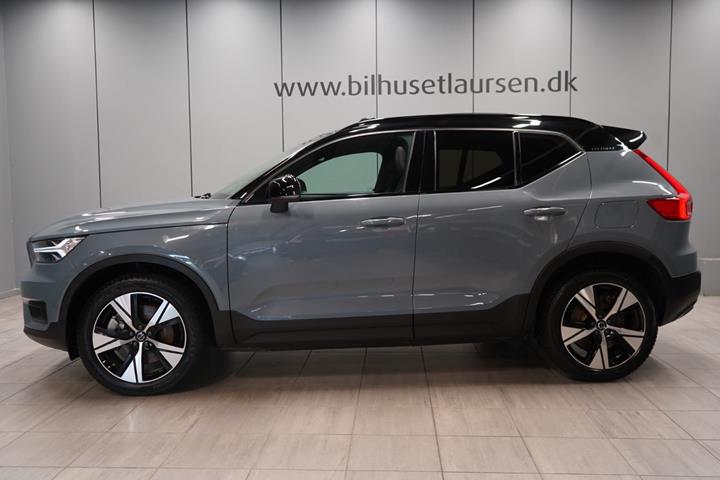 Grå Volvo XC40 fra 2022