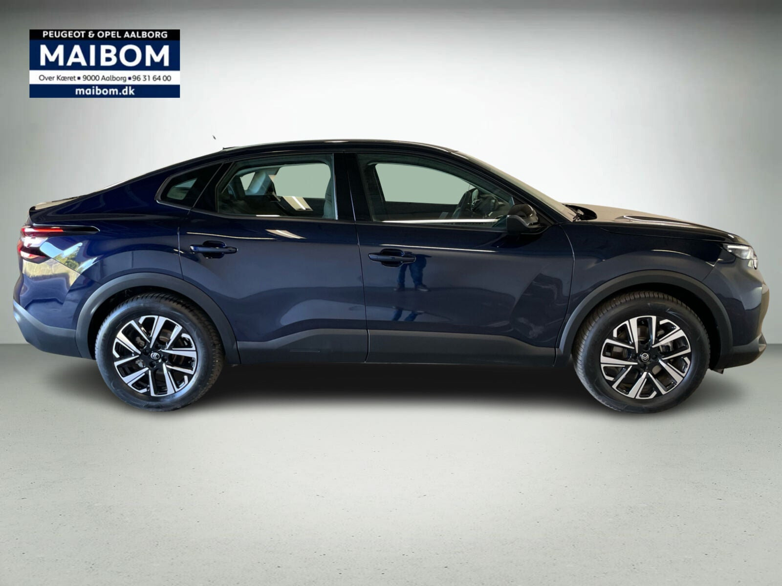 Blå Citroën ë-C4 X fra 2025