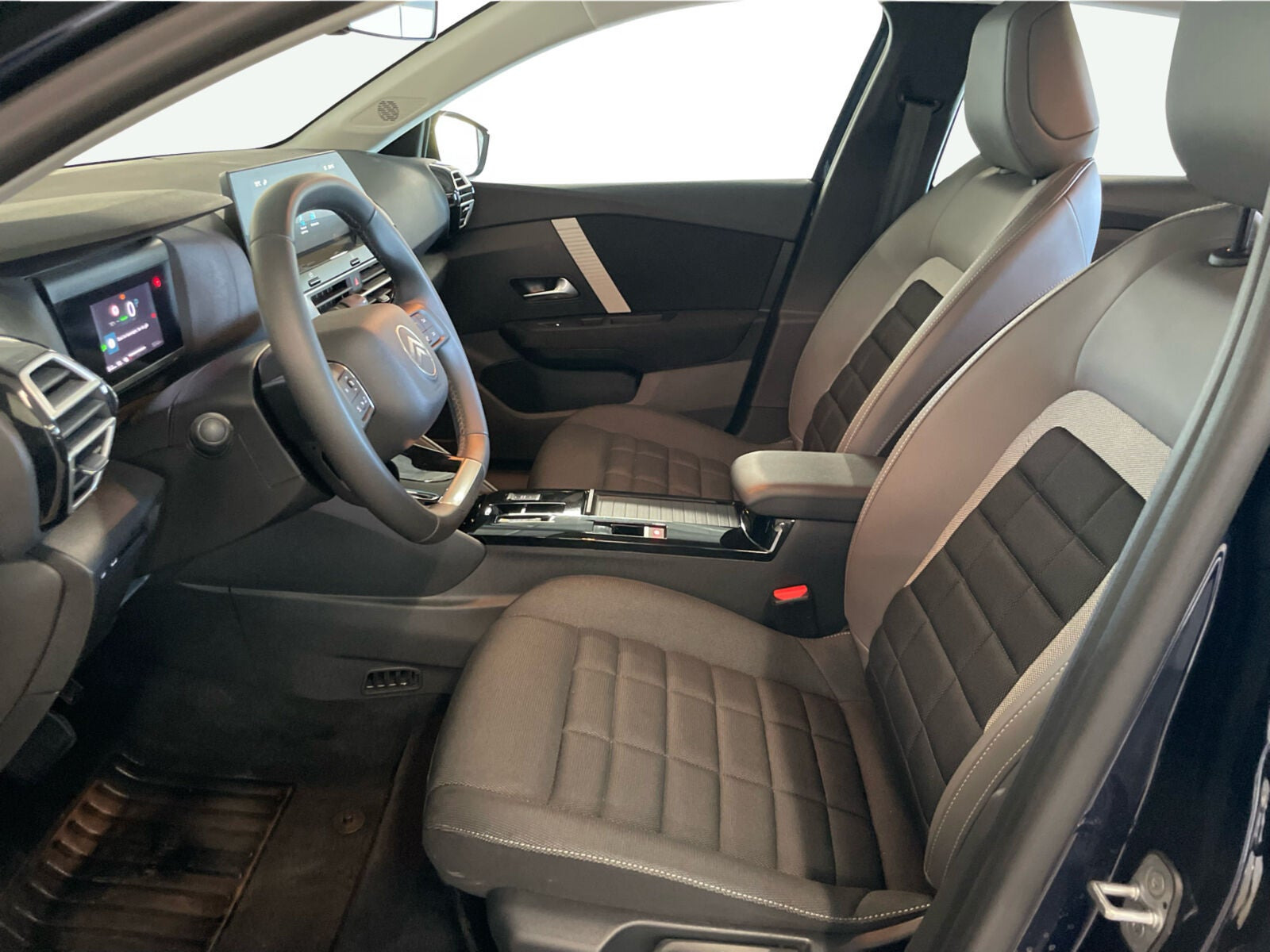 Blå Citroën ë-C4 X fra 2025