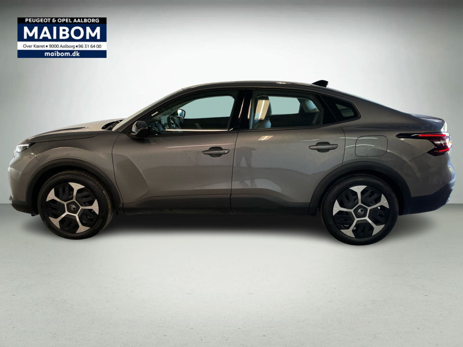 Grå Citroën ë-C4 X fra 2025