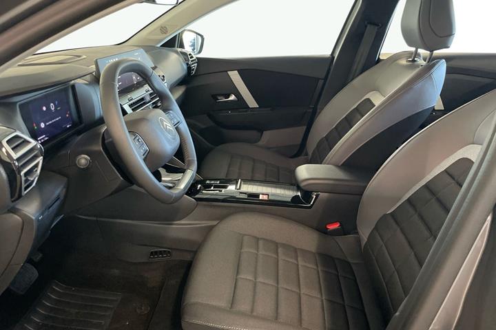 Grå Citroën ë-C4 X fra 2025