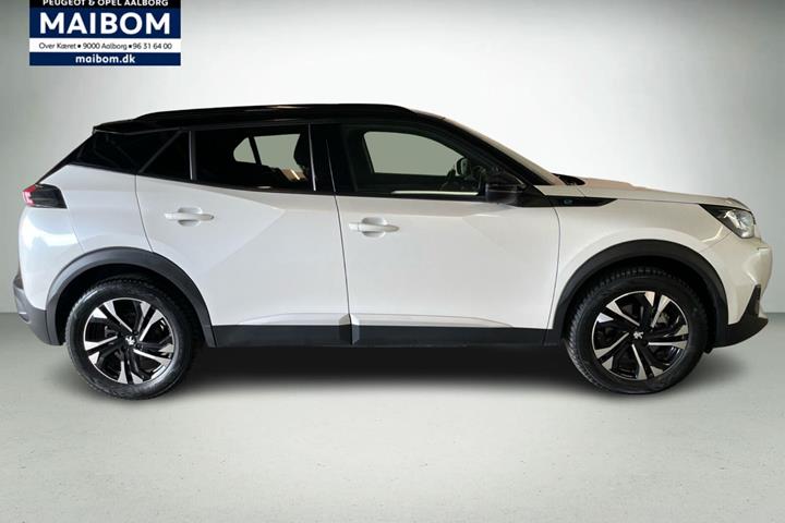 Hvid Peugeot e-2008 fra 2023