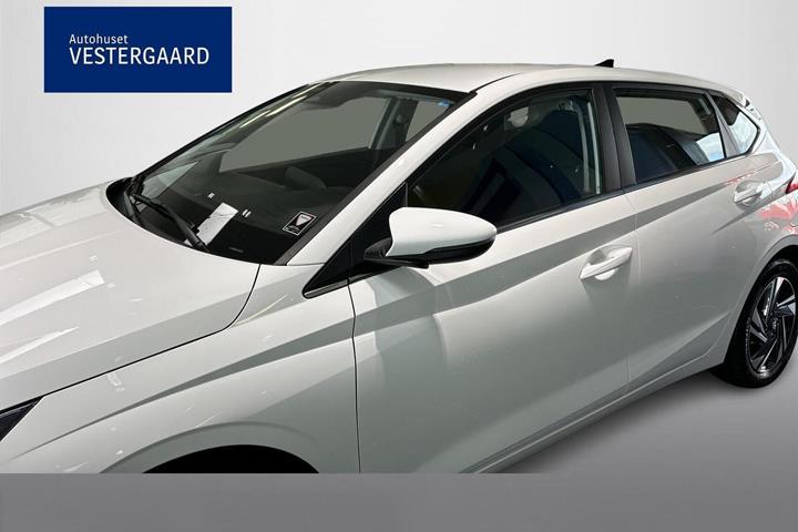 Hvid Hyundai i20 fra 2023